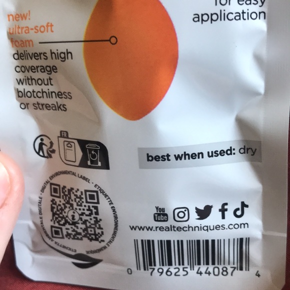 ✨🆕Real Techniques 3 Pack Mini Miracle Concealer Puff Trio Set!BNIP!🧡✨ - Picture 9 of 11